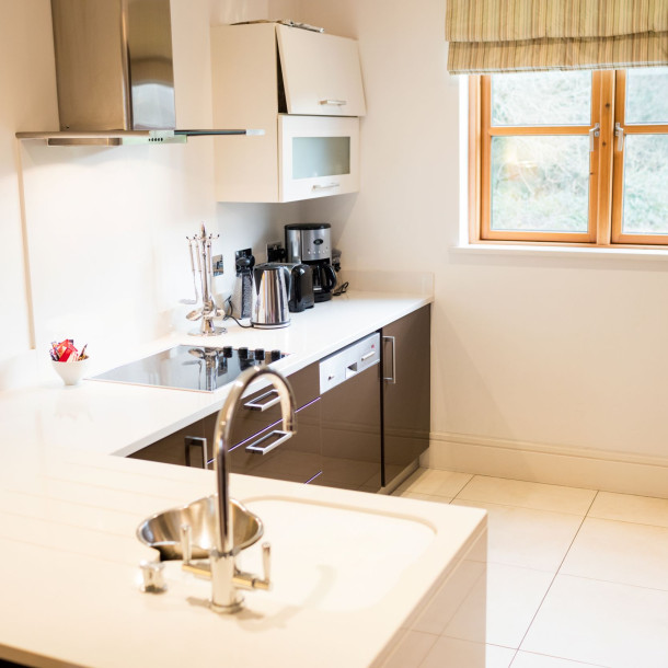 view-empty-kitchen